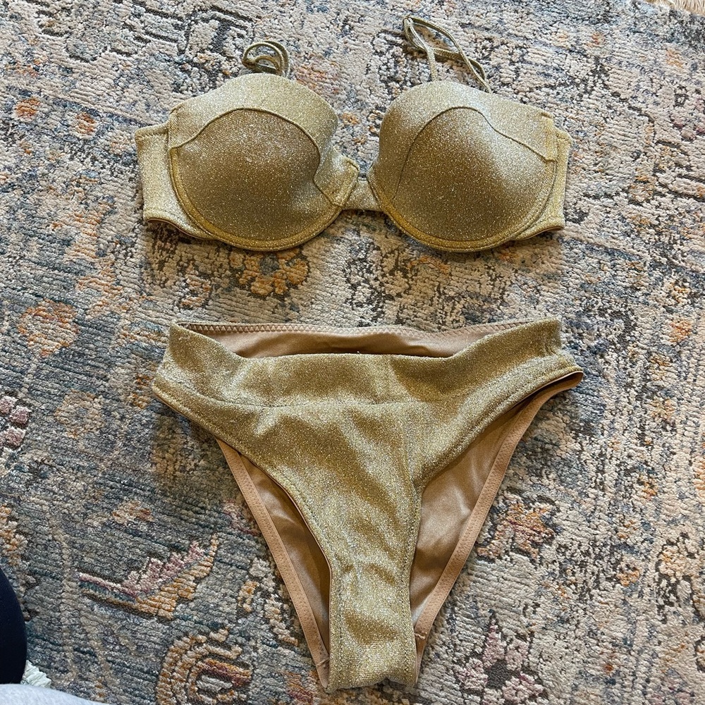 Gold triangl bikini